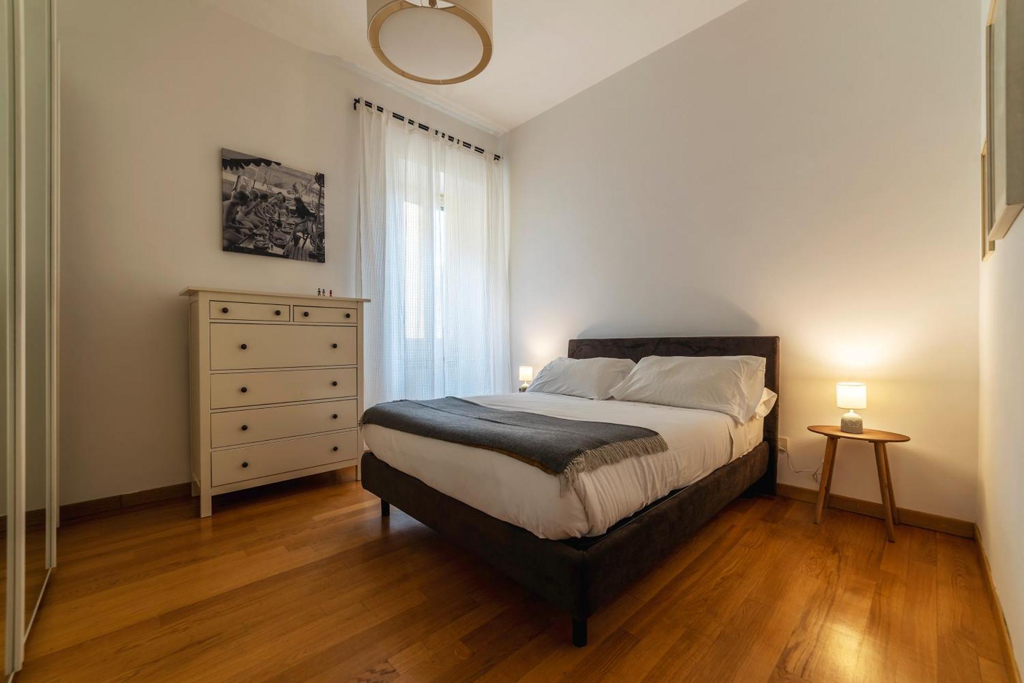 Apartment Accogliente E Colorato, A Pochi Passi Dal Colosseo - Fromhometorome *